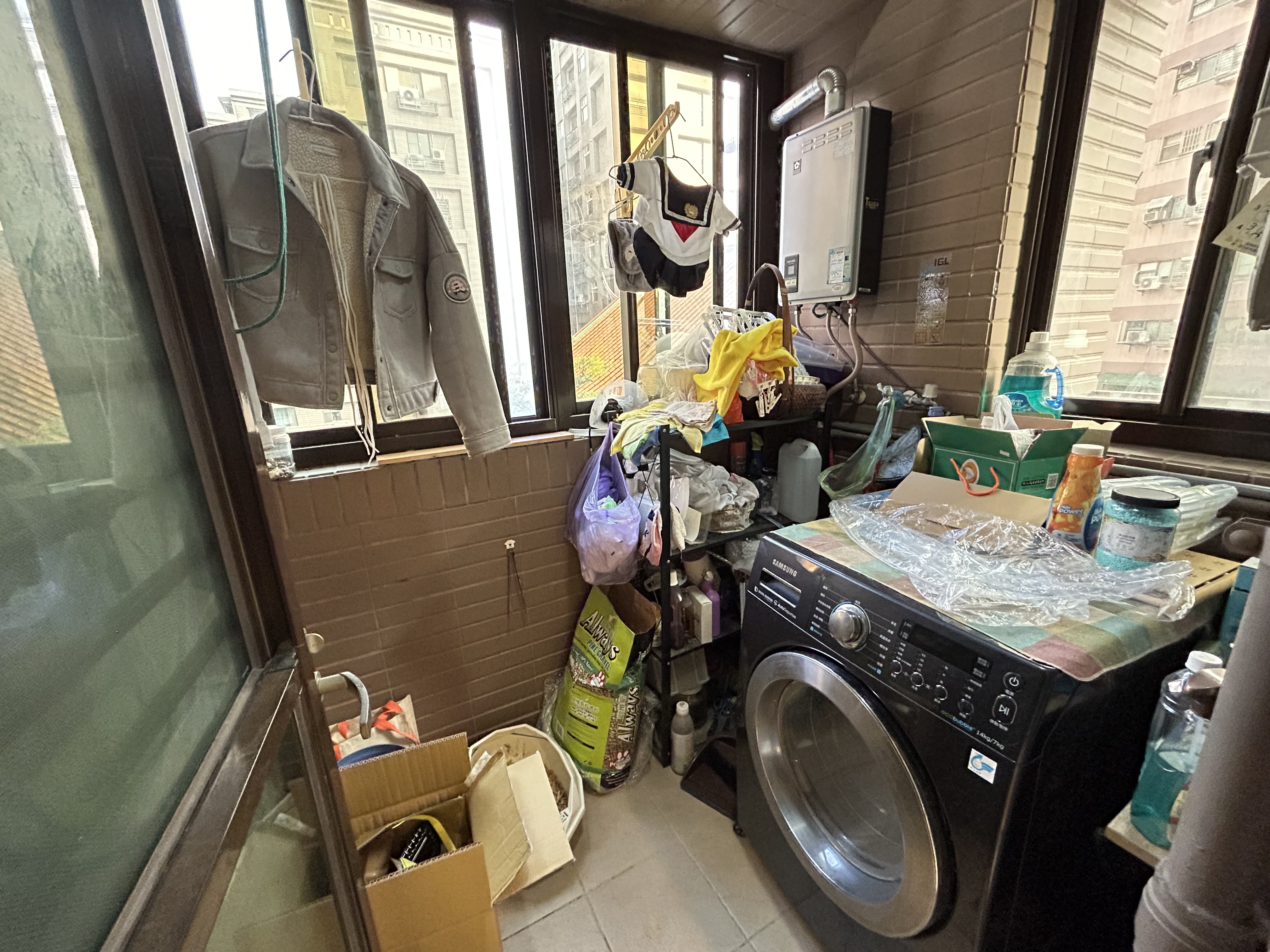 藝文特區黃金地段～德友爵品大3房車