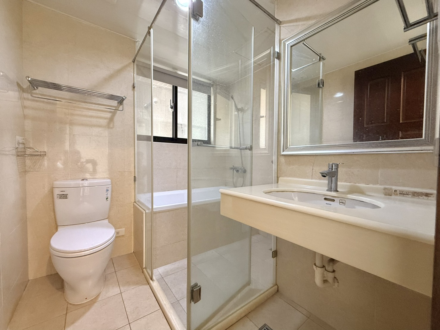 新帝標美妝大3房車