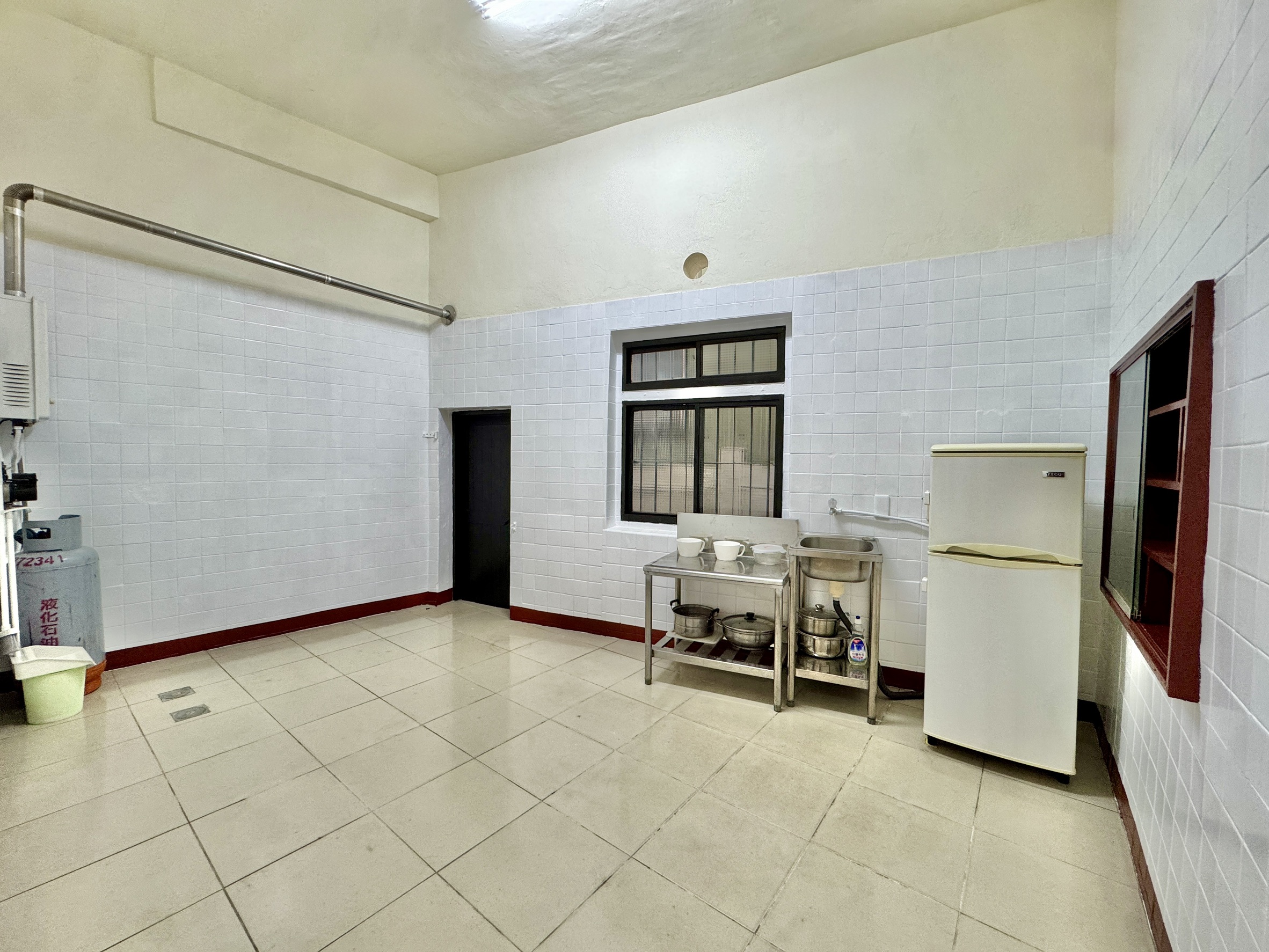 🏷️ 「台中東區罕見透天｜LALAPORT生活圈×千萬內自住首選，地段潛力全面啟動！」