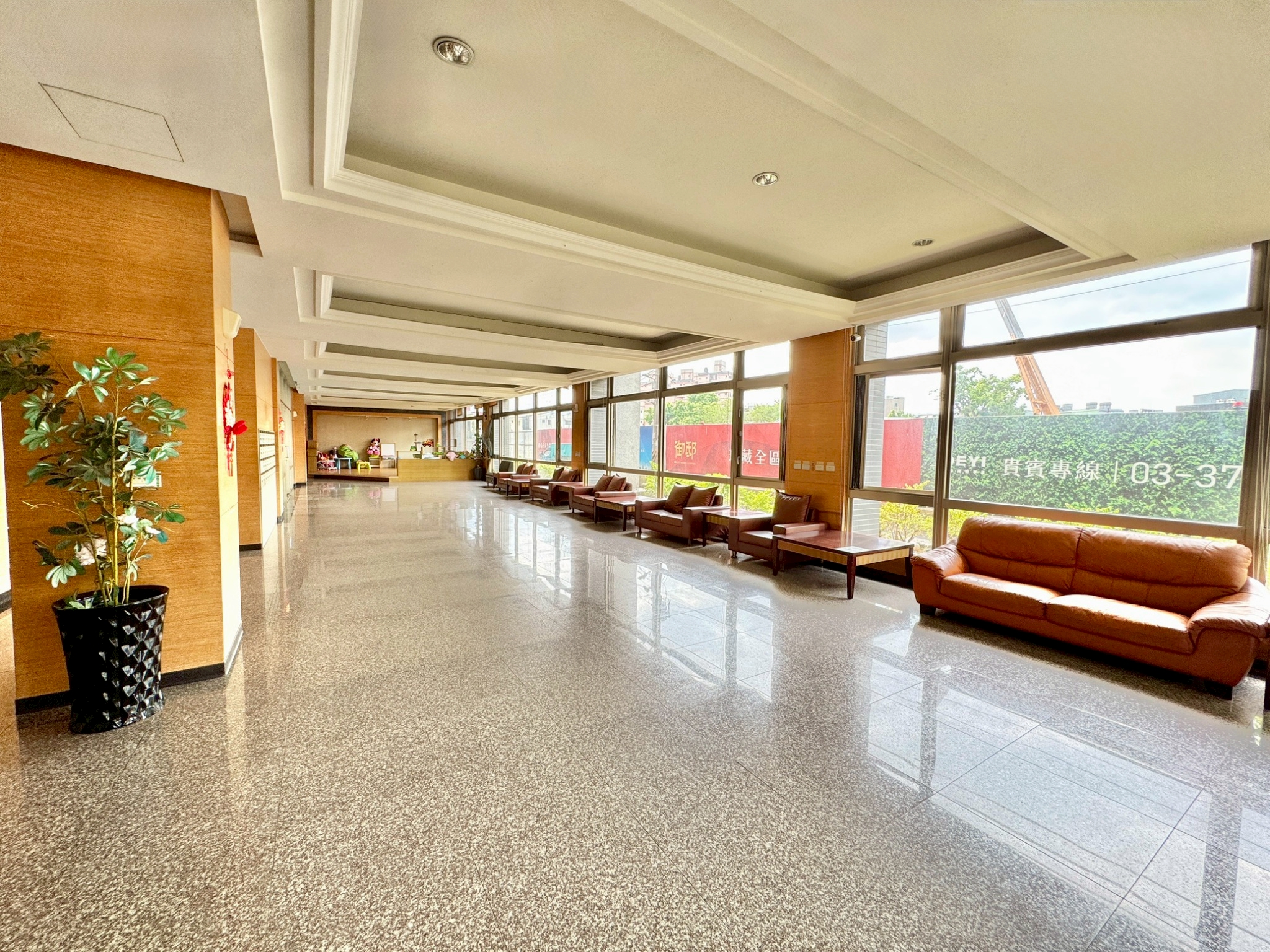 🏙景觀三房・頂樓稀有釋出｜近武陵高中・坡道平車・防水新施工