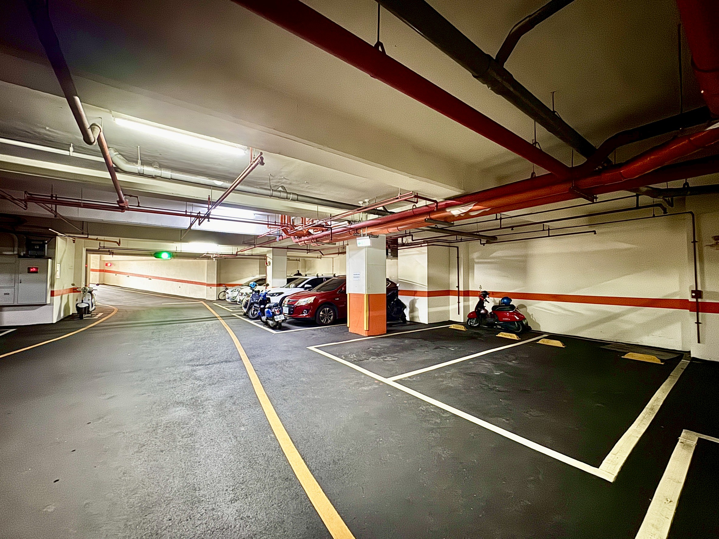 🏙景觀三房・頂樓稀有釋出｜近武陵高中・坡道平車・防水新施工