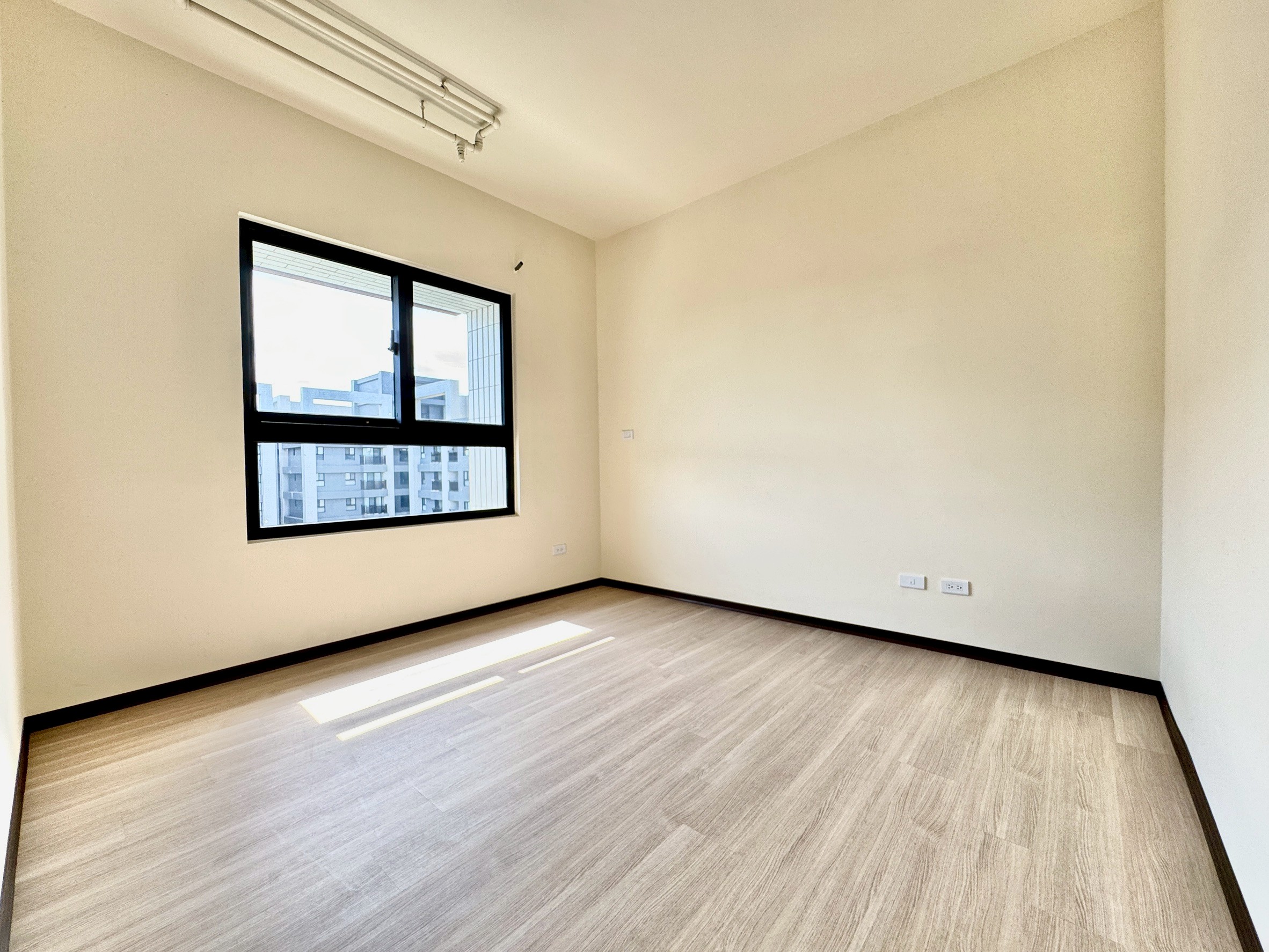 🏷️太平樹孝新地標｜高樓三面採光稀有釋出，景觀視野一眼到底！