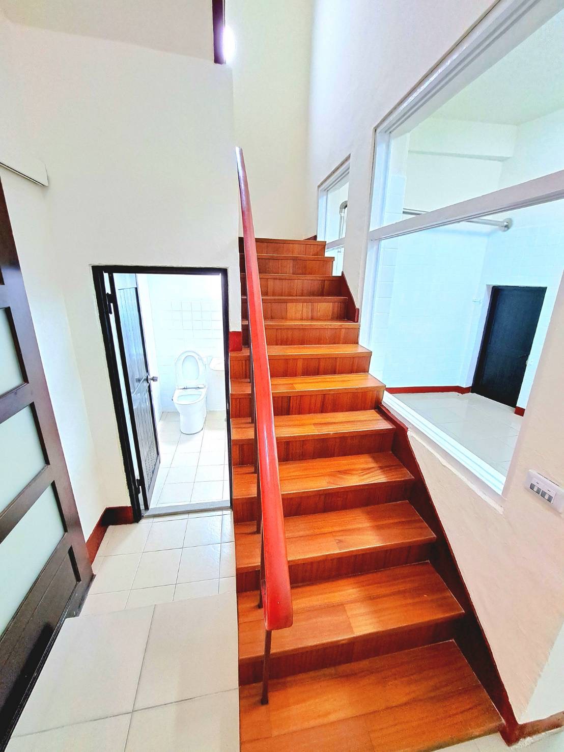 🏷️ 「台中東區罕見透天｜LALAPORT生活圈×千萬內自住首選，地段潛力全面啟動！」