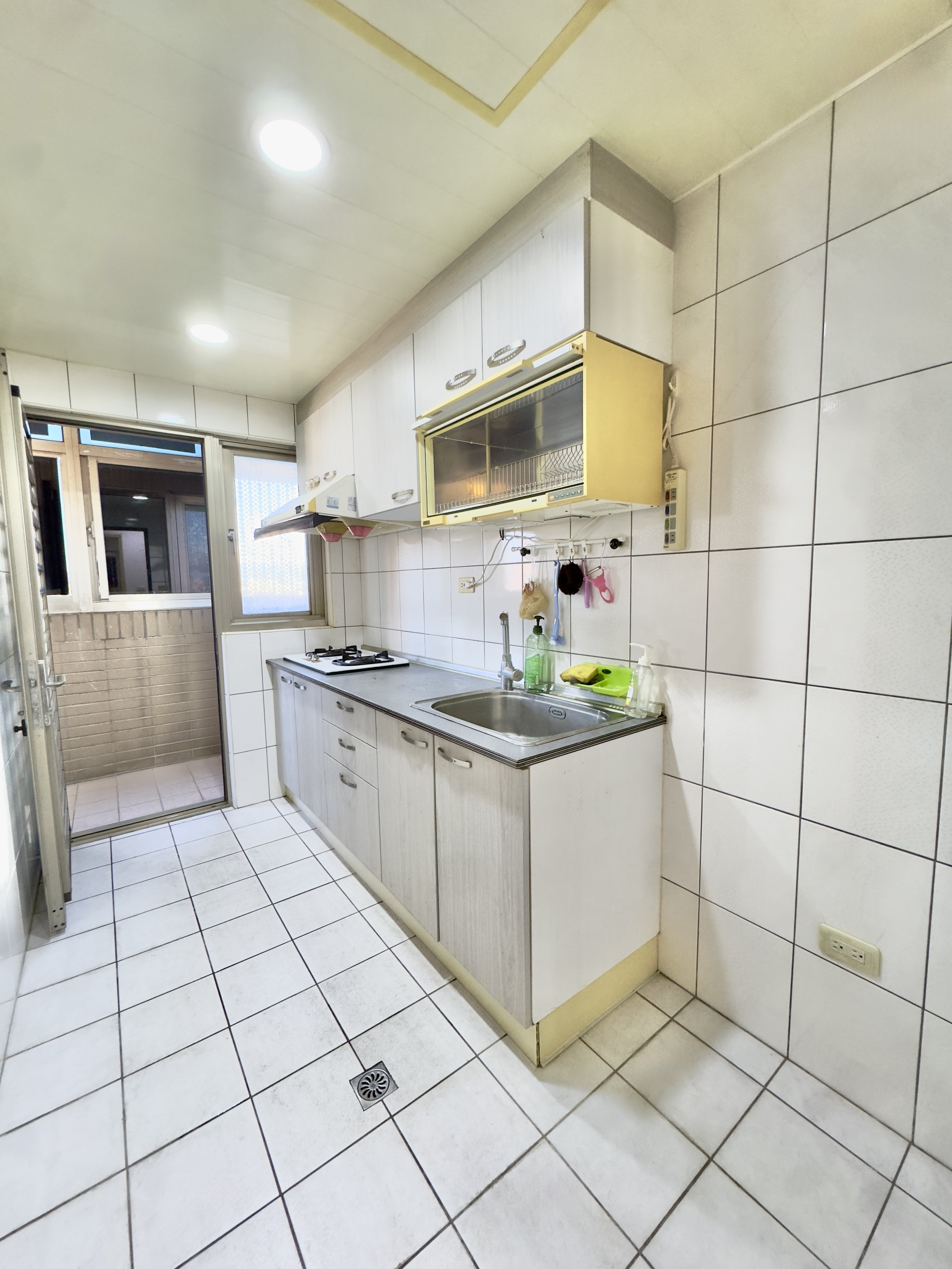 🏙景觀三房・頂樓稀有釋出｜近武陵高中・坡道平車・防水新施工