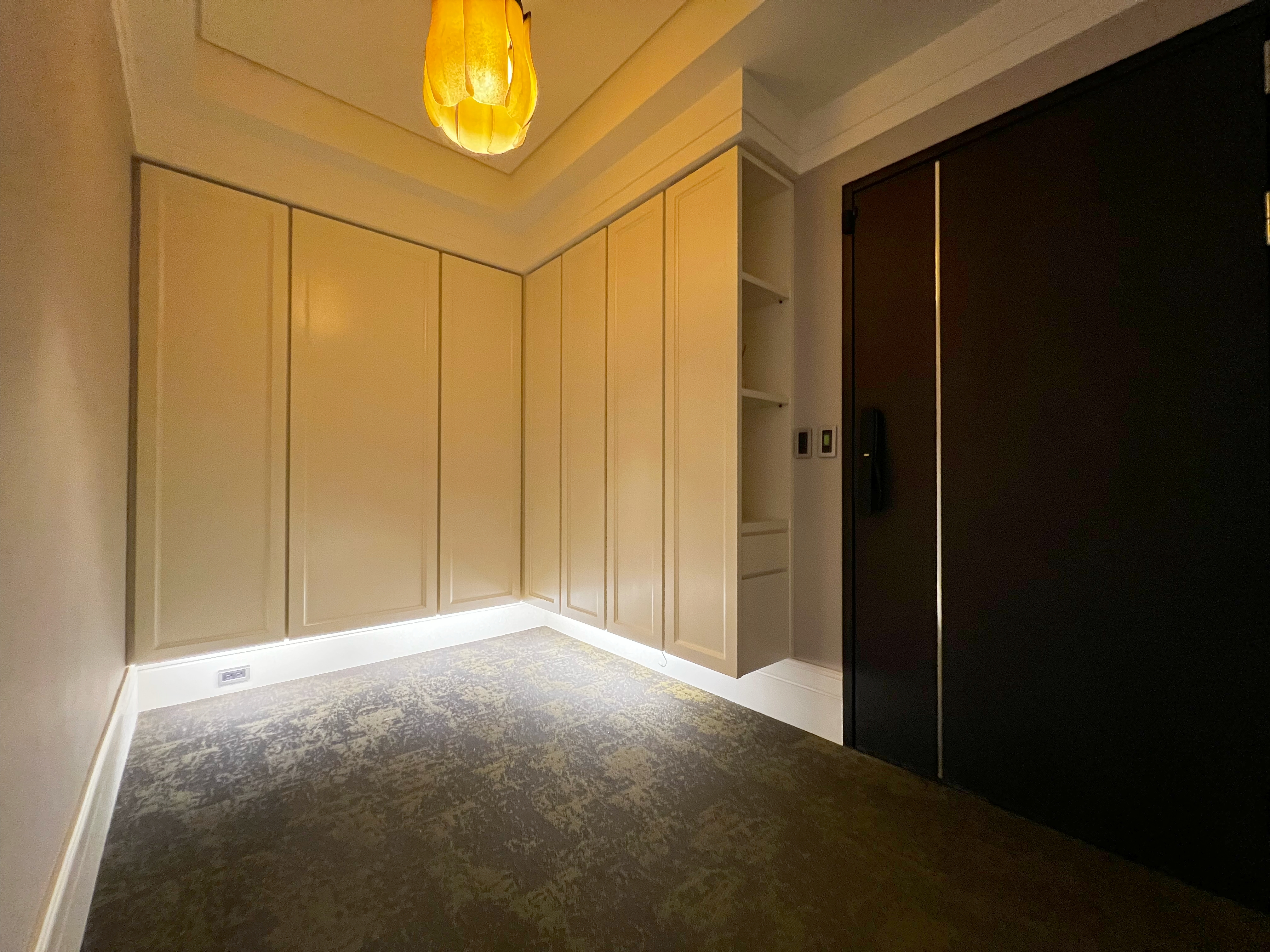 💎 南屯新富特區豪墅降價！近千萬裝潢、5層奢華生活