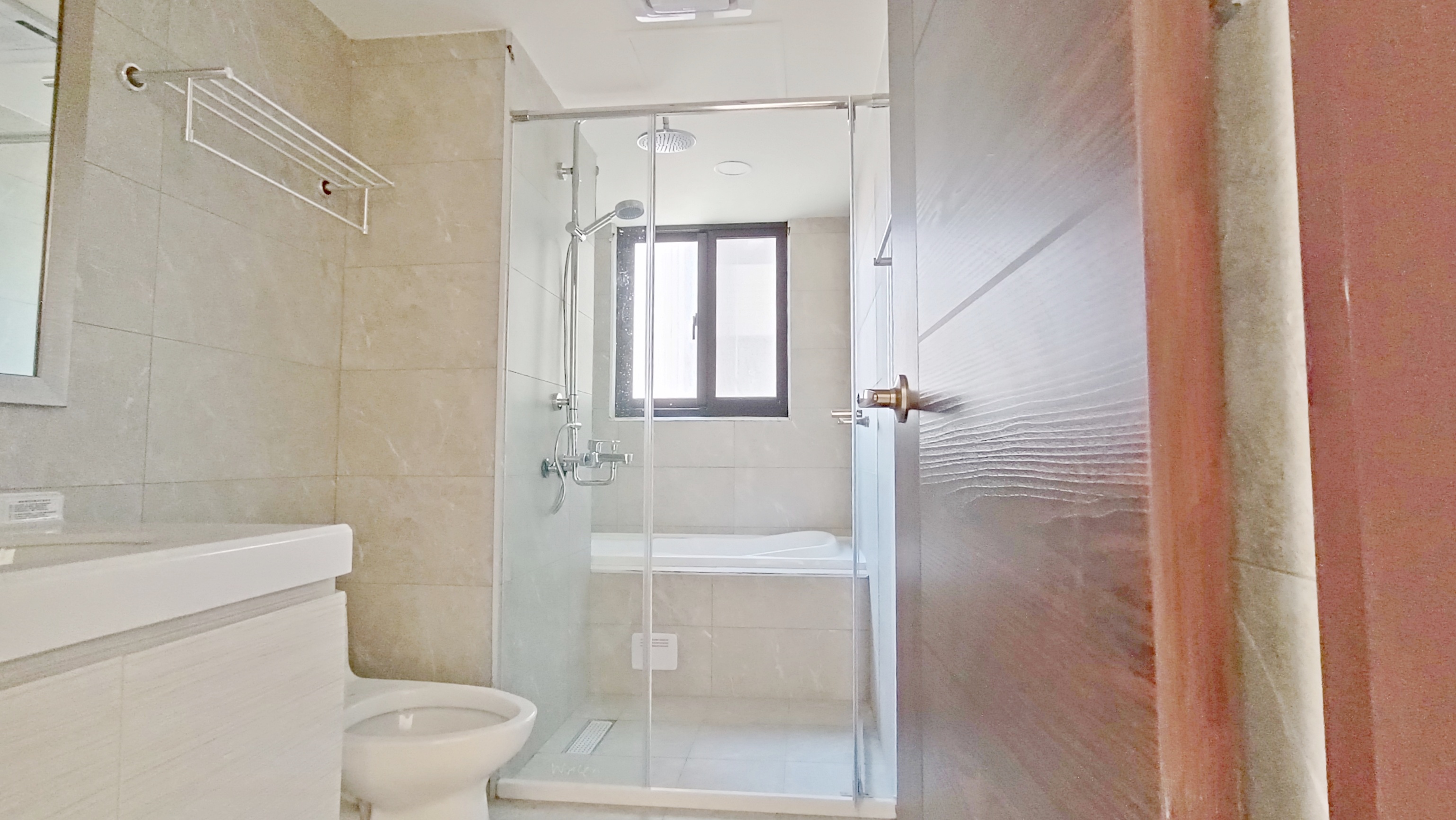 💥【震撼海線新低價】全新交屋柏斯市！⚡️低於實登價 $768$ 萬含車位🚗！秒殺邊間 $2+1$ 房！