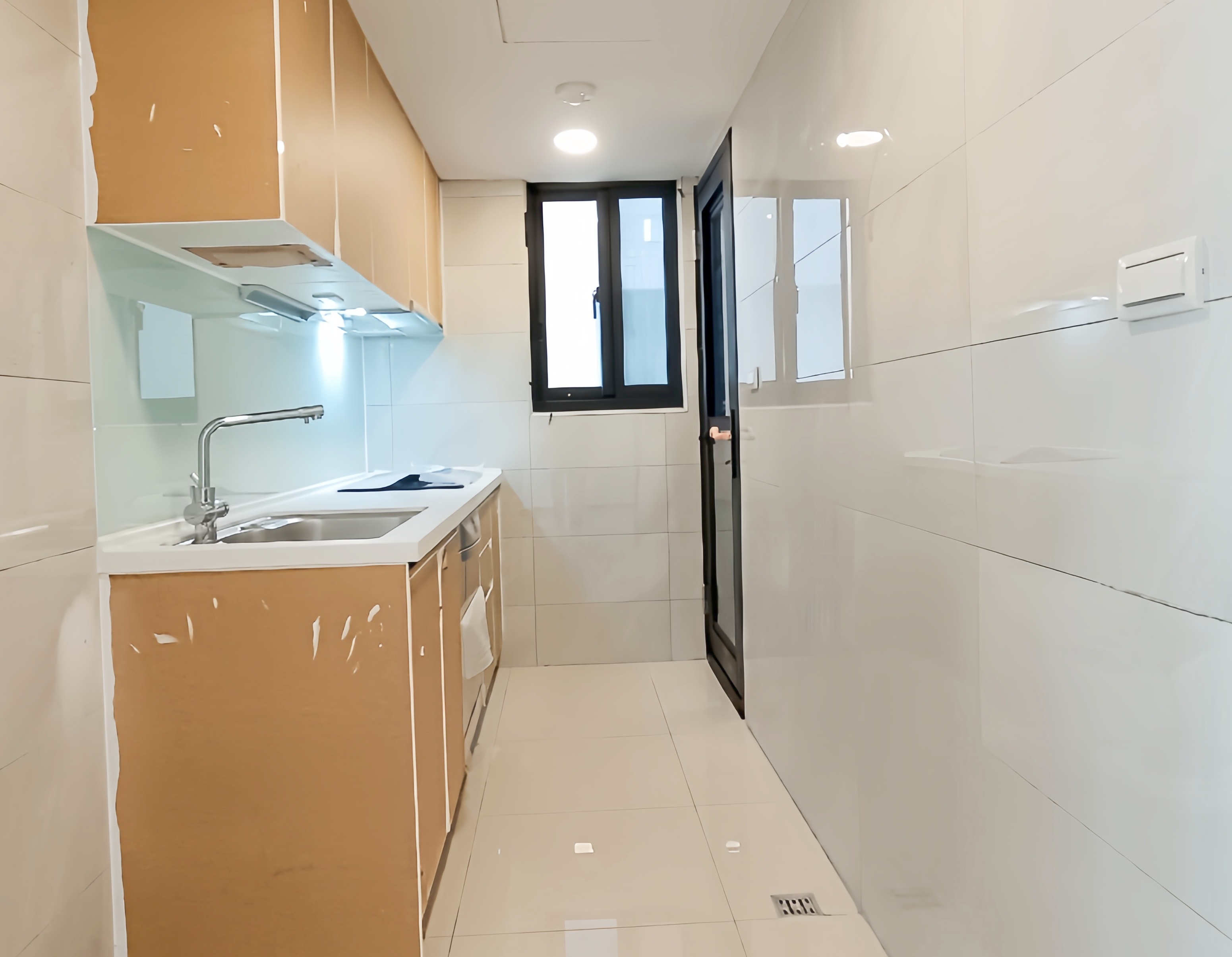 💥【震撼海線新低價】全新交屋柏斯市！⚡️低於實登價 $768$ 萬含車位🚗！秒殺邊間 $2+1$ 房！