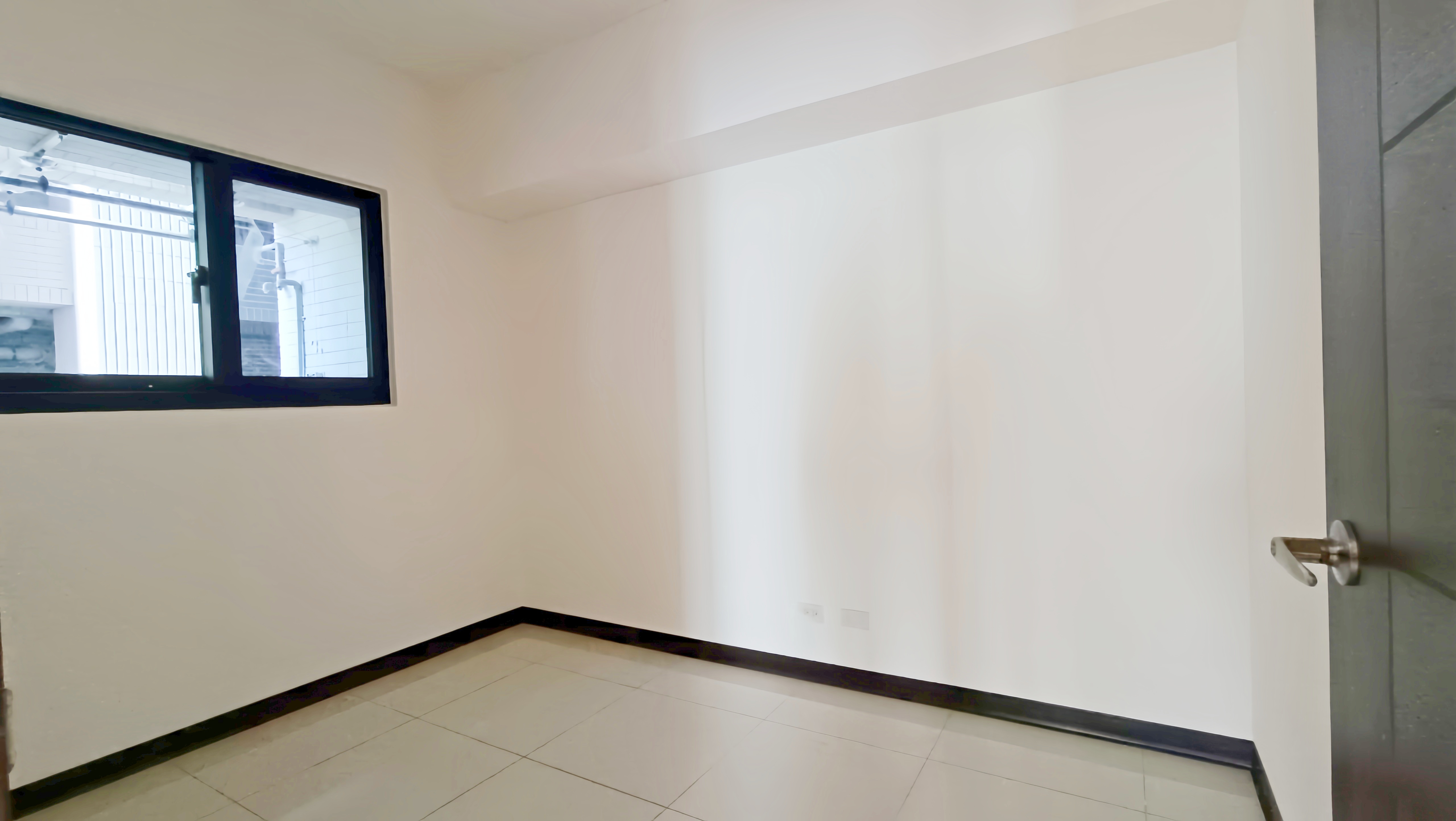 💥【震撼海線新低價】全新交屋柏斯市！⚡️低於實登價 $768$ 萬含車位🚗！秒殺邊間 $2+1$ 房！