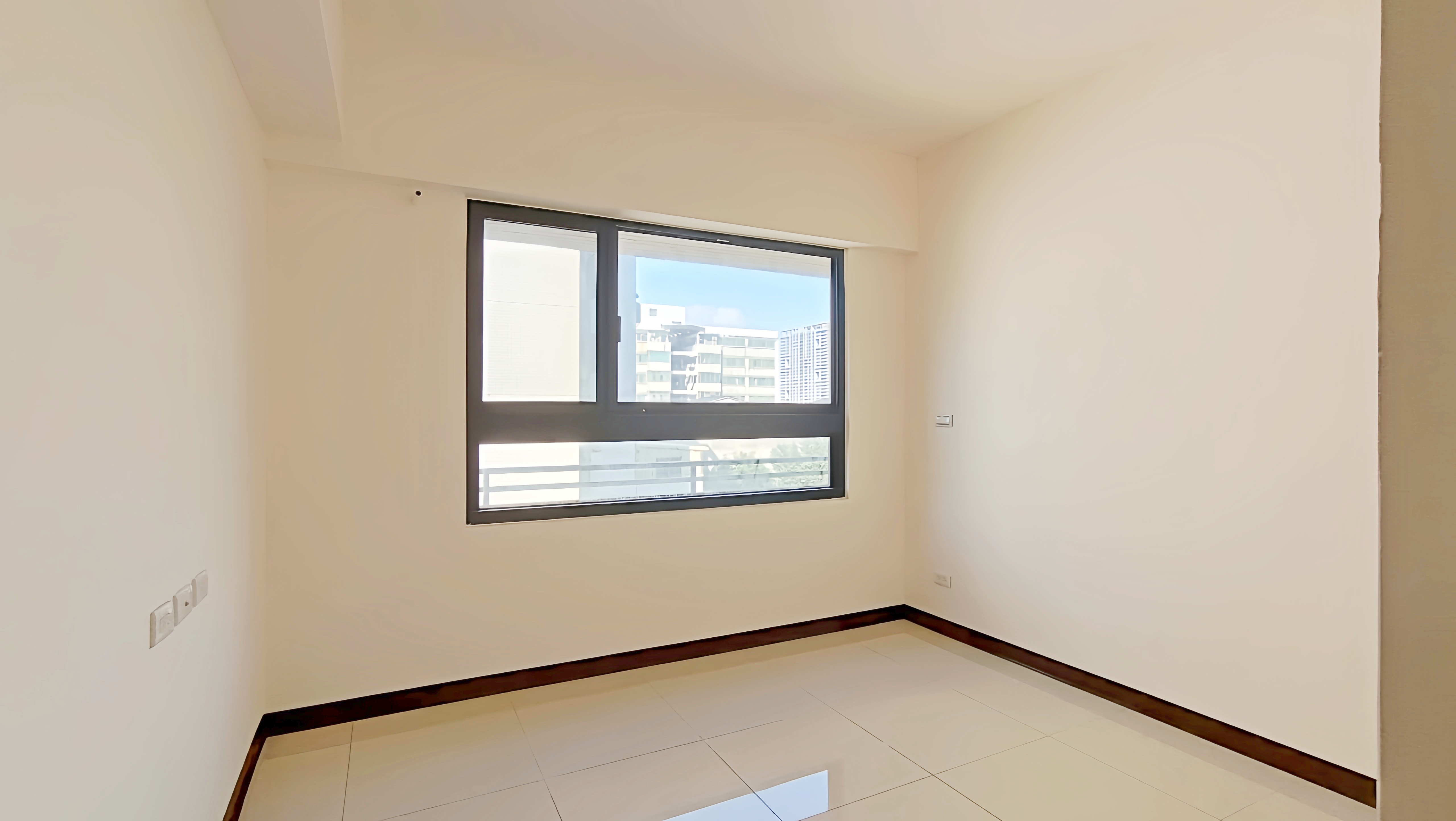 💥【震撼海線新低價】全新交屋柏斯市！⚡️低於實登價 $768$ 萬含車位🚗！秒殺邊間 $2+1$ 房！