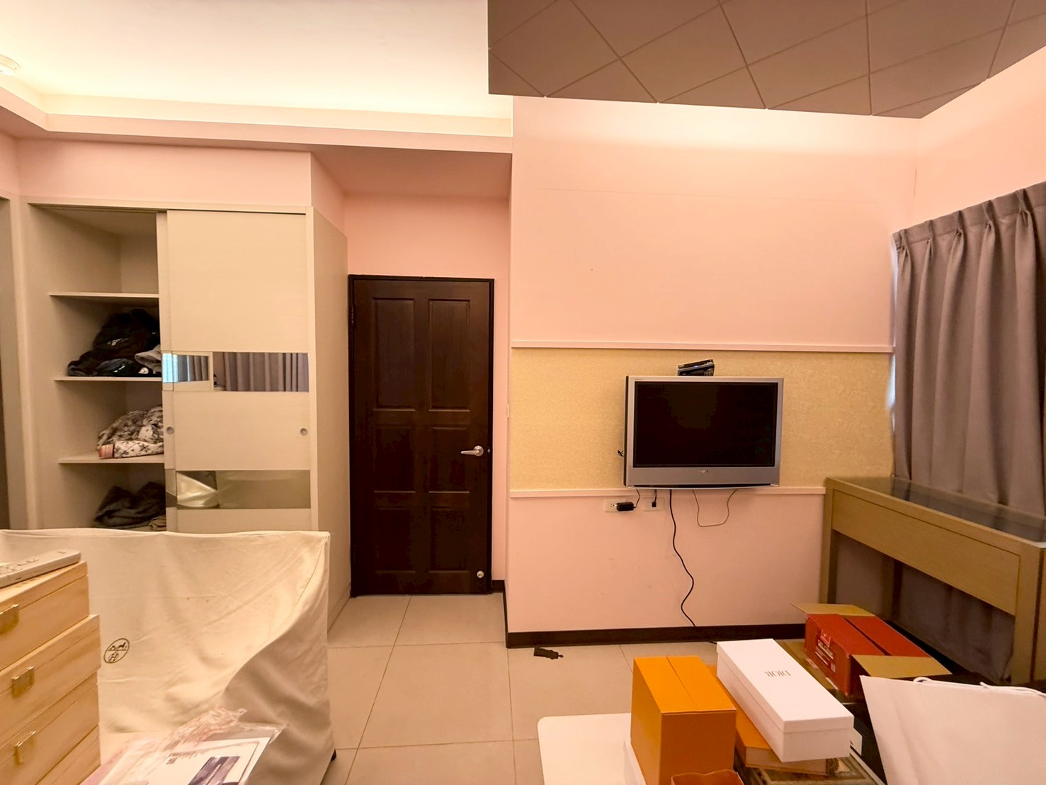 🌿【專簽｜勝美La ONE✨勤美草悟道第一排質感1+1房＋平車】 城市心臟，住進一場理想的生活。