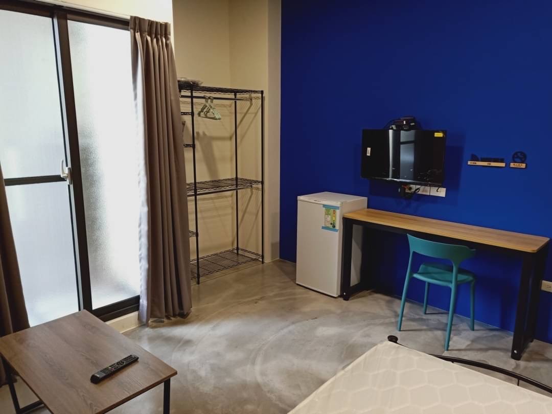 🔥【軍功商圈稀有釋出】工業風9套房收租透天・年收73萬投報5.2%