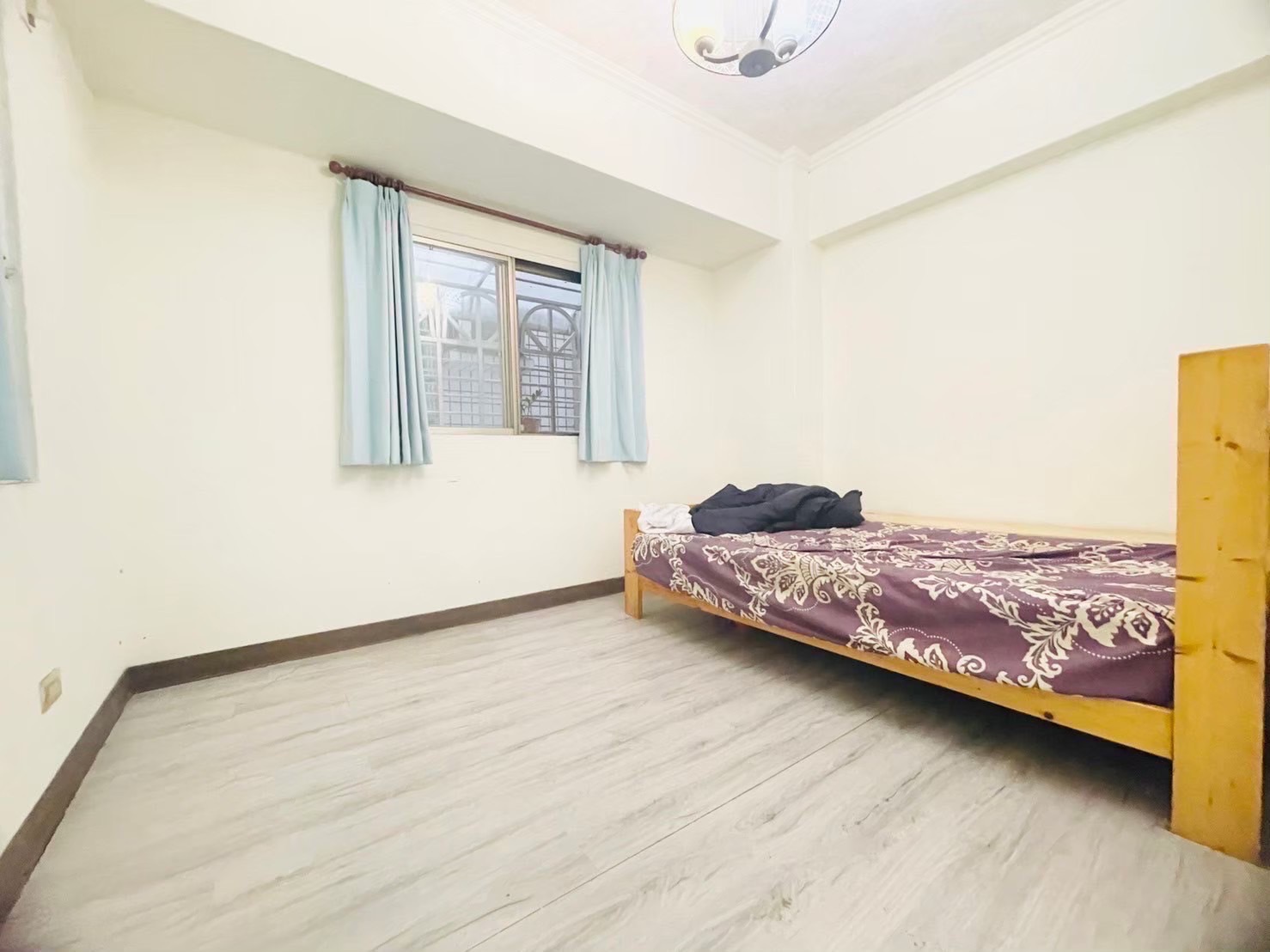 🚉【G5捷運旁✨採光滿分大三房＋平車】 昌平、漢口雙商圈核心生活圈，入門即享便利！