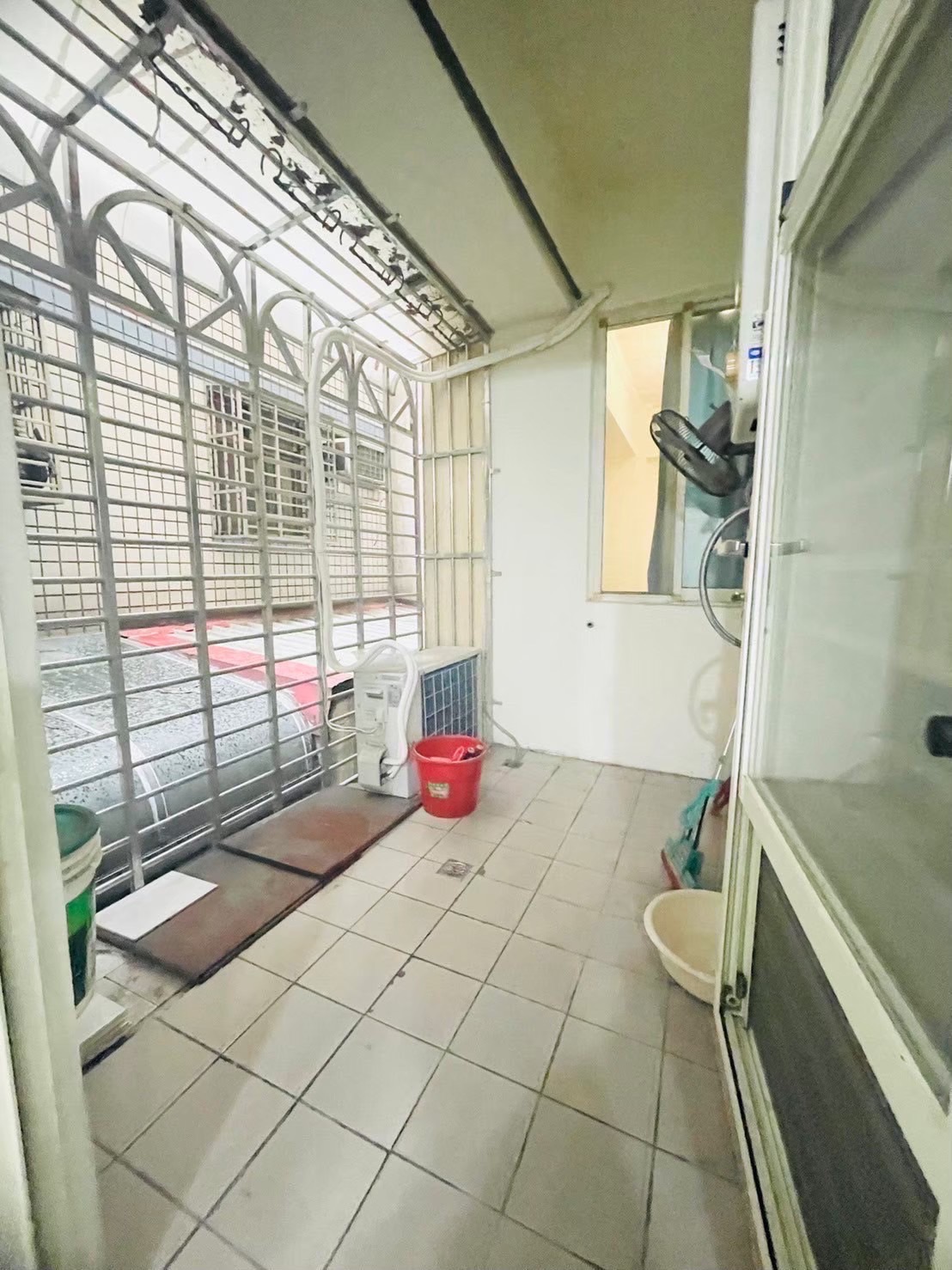 🚉【G5捷運旁✨採光滿分大三房＋平車】 昌平、漢口雙商圈核心生活圈，入門即享便利！