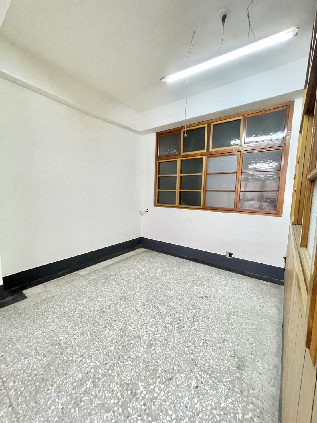 💥中區稀有物件鄰臺灣大道｜8米路店面｜捷運藍線｜投資自住兩相宜