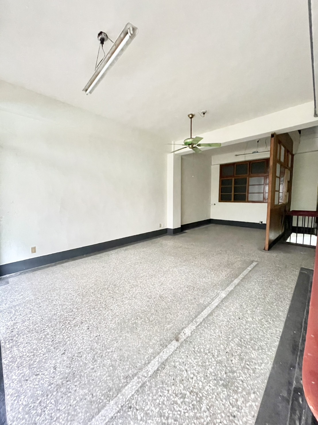 💥中區稀有物件鄰臺灣大道｜8米路店面｜捷運藍線｜投資自住兩相宜