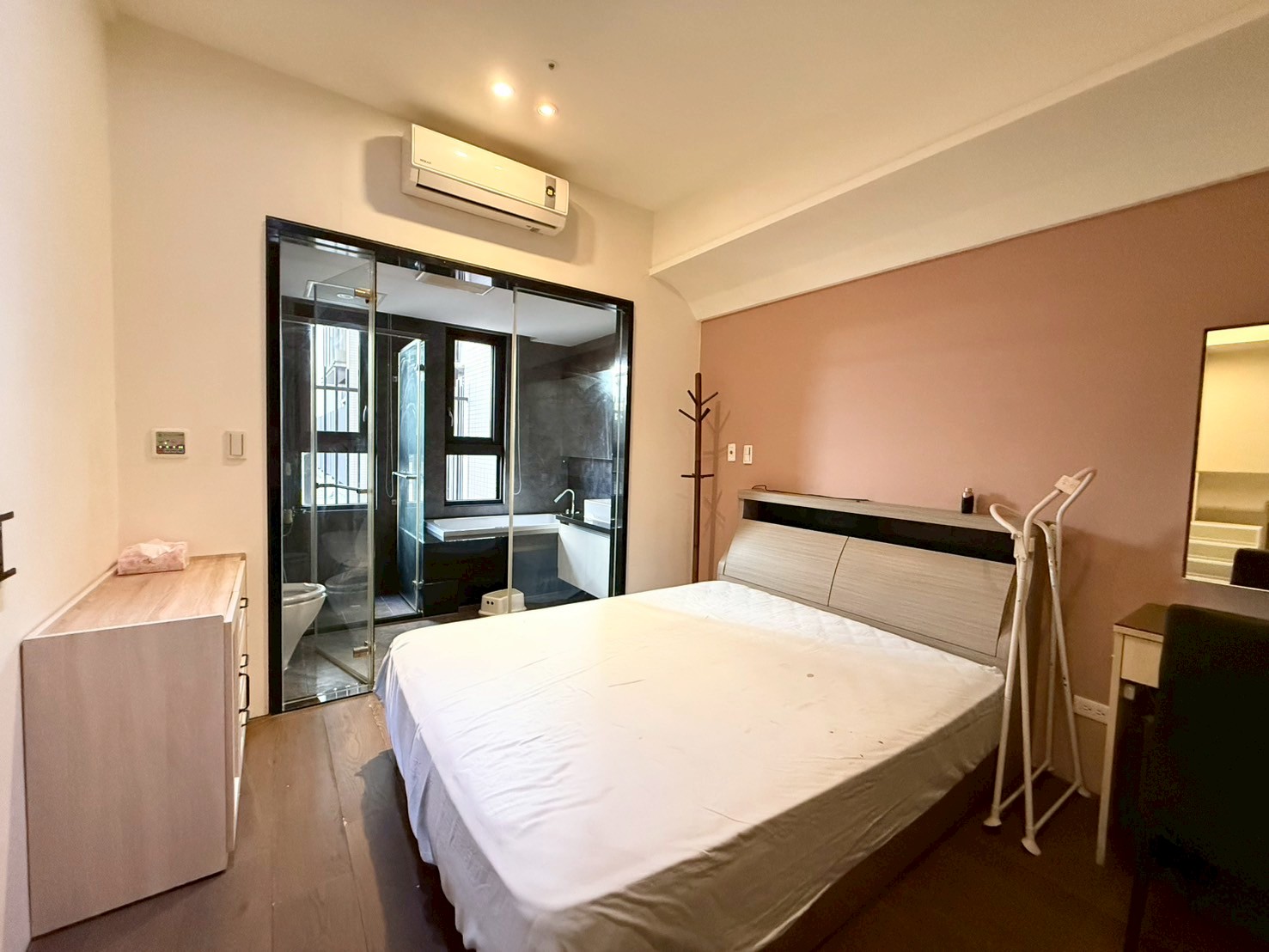 🌸北屯巴黎第六區｜雙衛質感兩房＋平面車位✨ 鬧中取靜的完美居心地，輕奢生活一次到位！