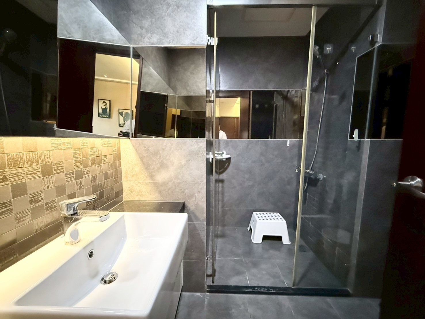 🌸北屯巴黎第六區｜雙衛質感兩房＋平面車位✨ 鬧中取靜的完美居心地，輕奢生活一次到位！