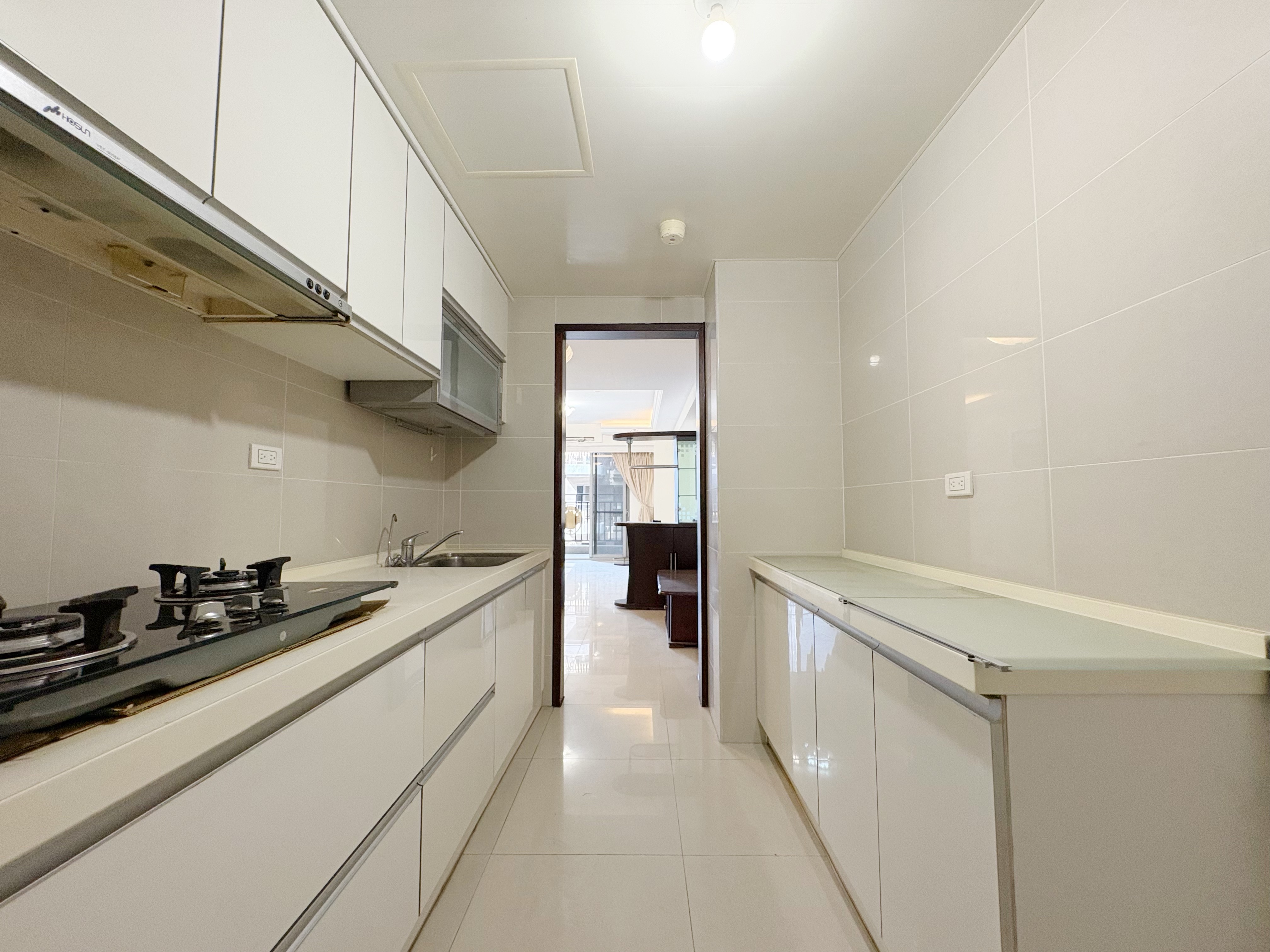 💎北市輕移民首選｜走路到三井｜雙語學區千坪公園｜雙衛浴開窗