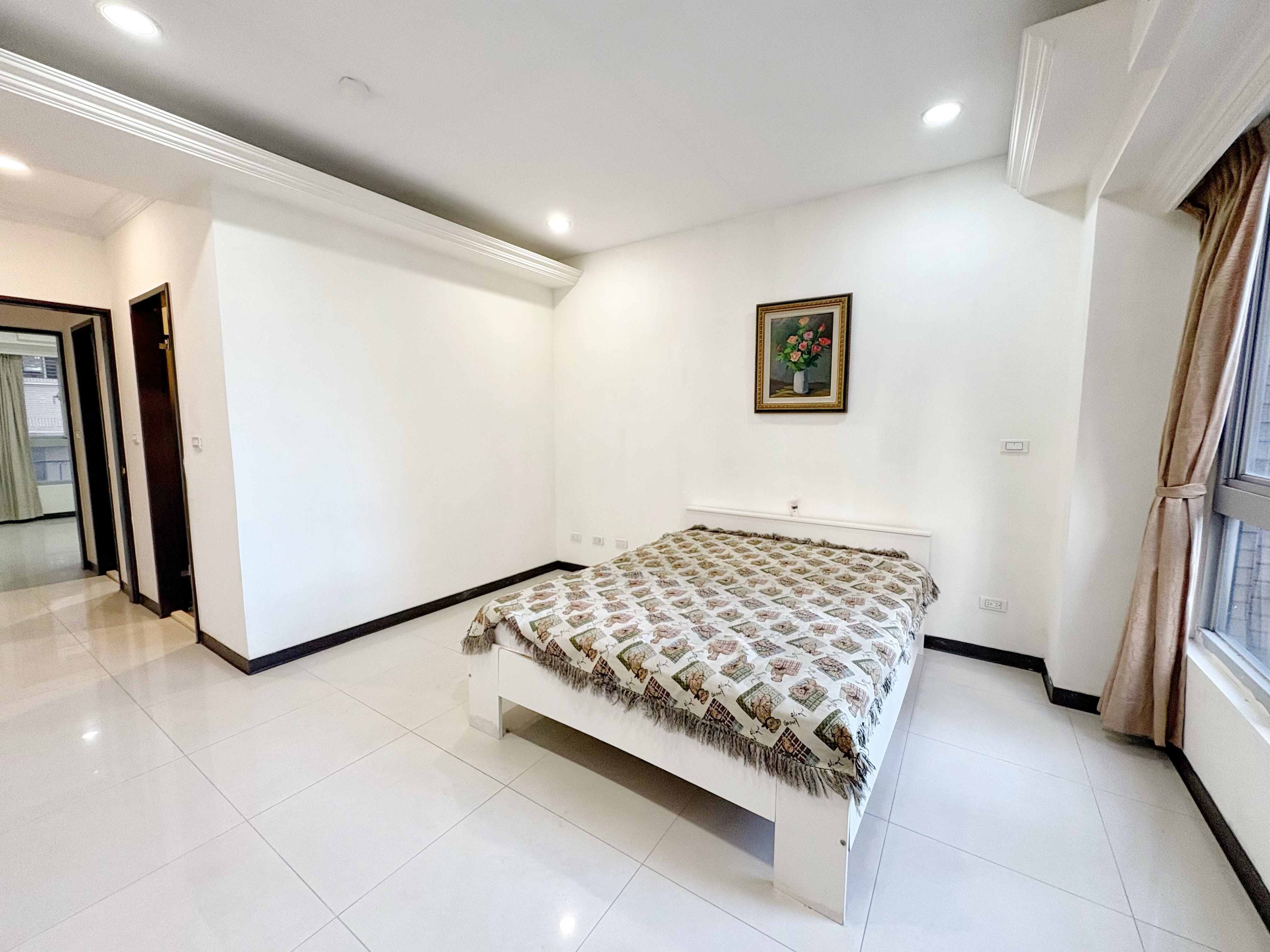 💎北市輕移民首選｜走路到三井｜雙語學區千坪公園｜雙衛浴開窗