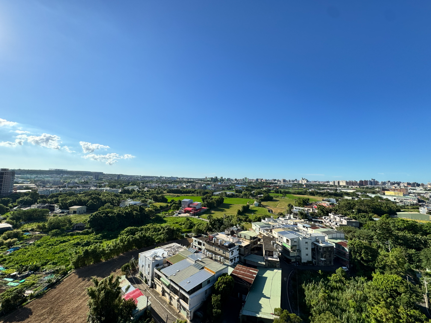 雲鑽景觀兩房雙車~急售出價談