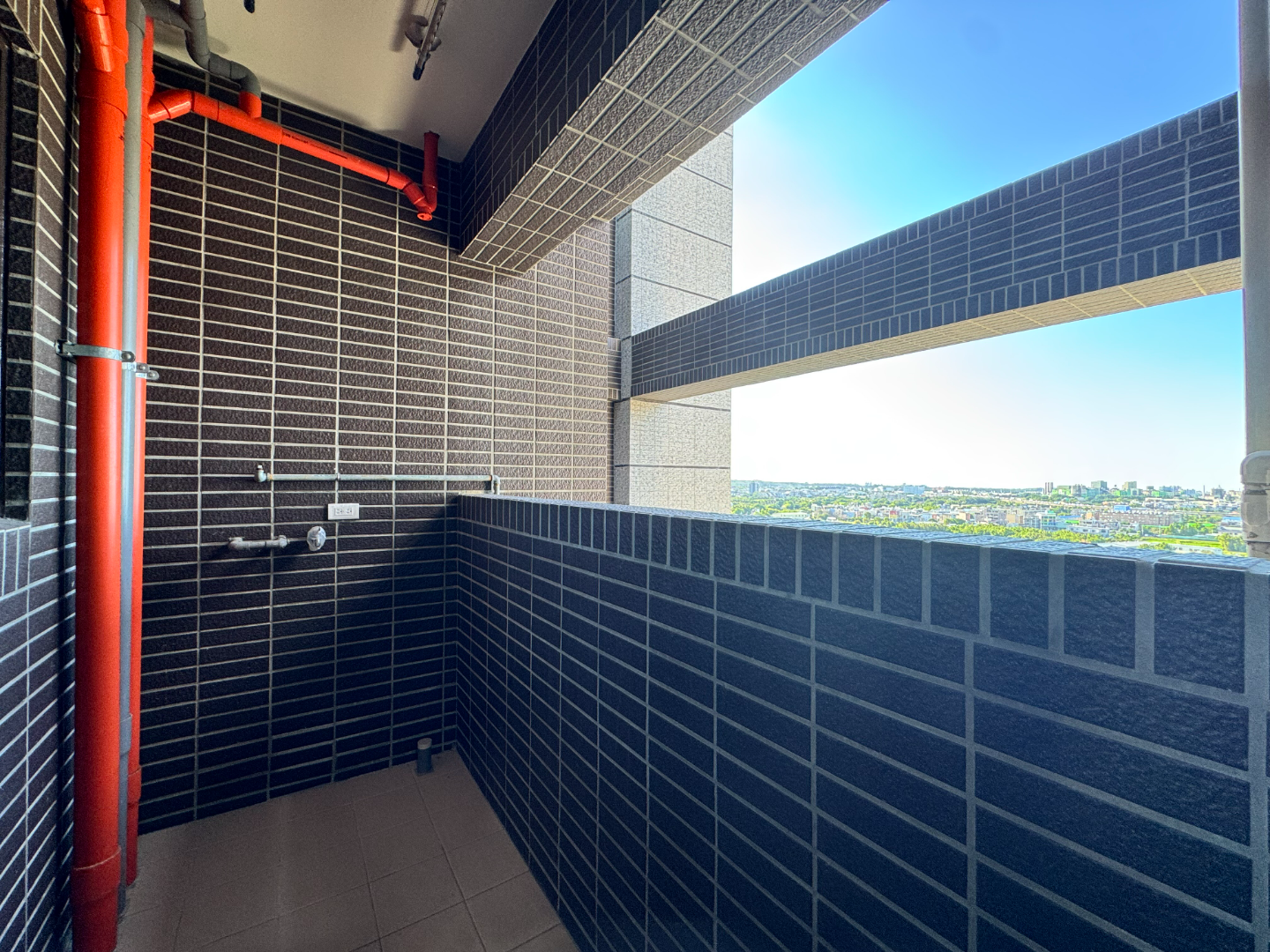 雲鑽景觀兩房雙車~急售出價談