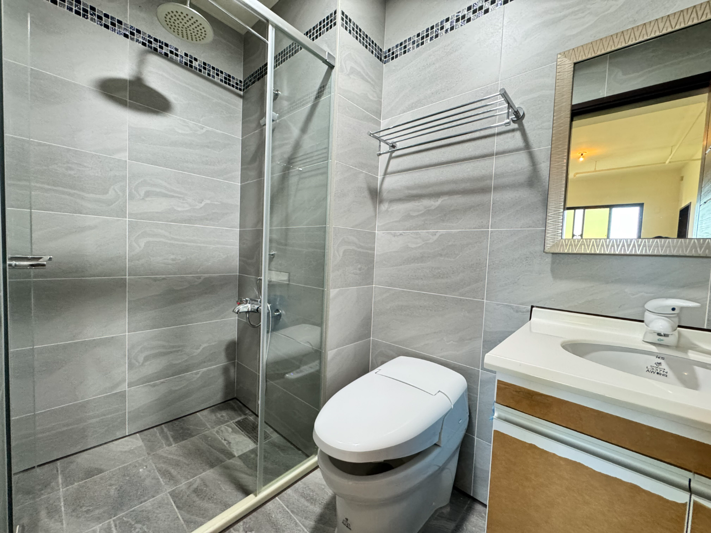 雲鑽景觀兩房雙車~急售出價談