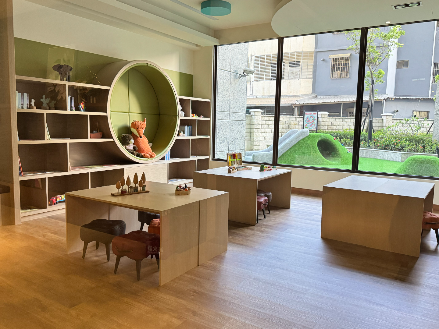 雲鑽景觀兩房雙車~急售出價談