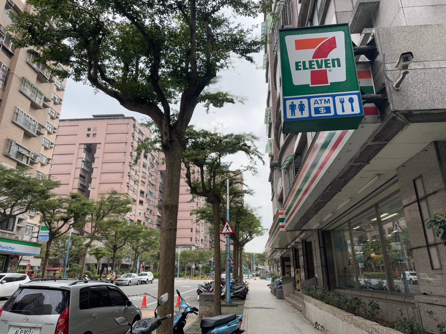 全區最便宜 ~陸光新城大三房車