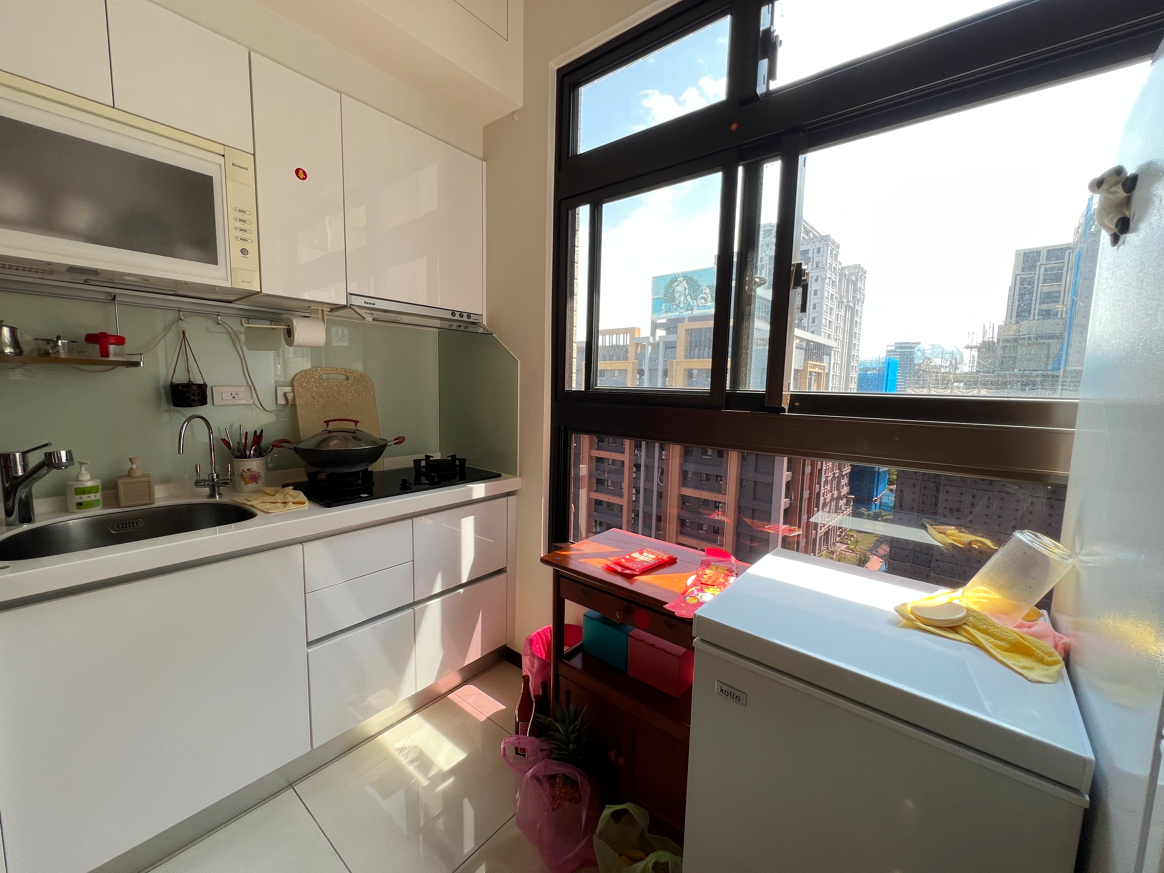 瑞典月灣邊間次頂樓兩房+平車｜方正明廳明房麗寶建設｜獨家專售