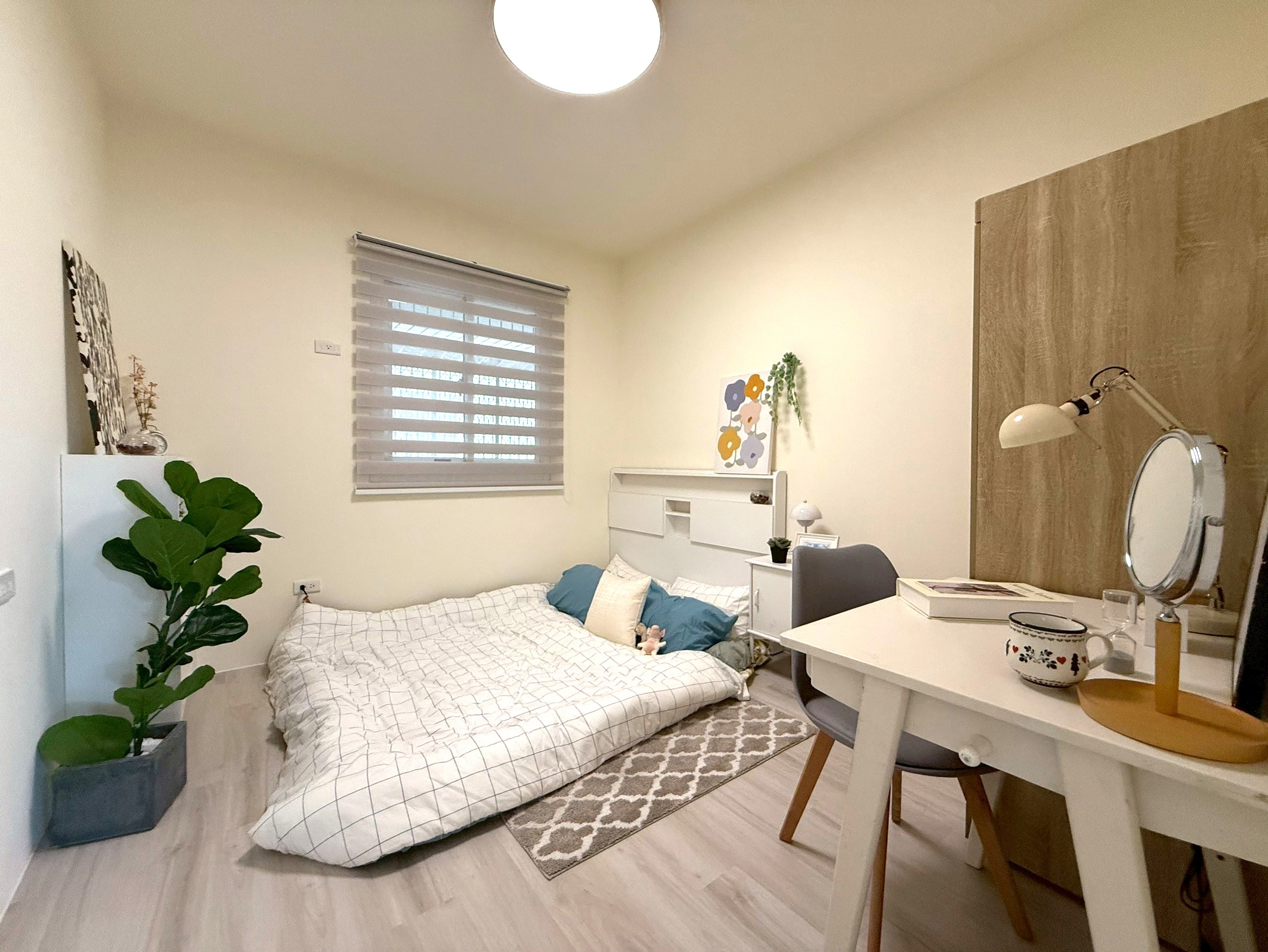 大陽台有電梯 而且吃喝玩樂很便利喔 漂亮的大4房華廈