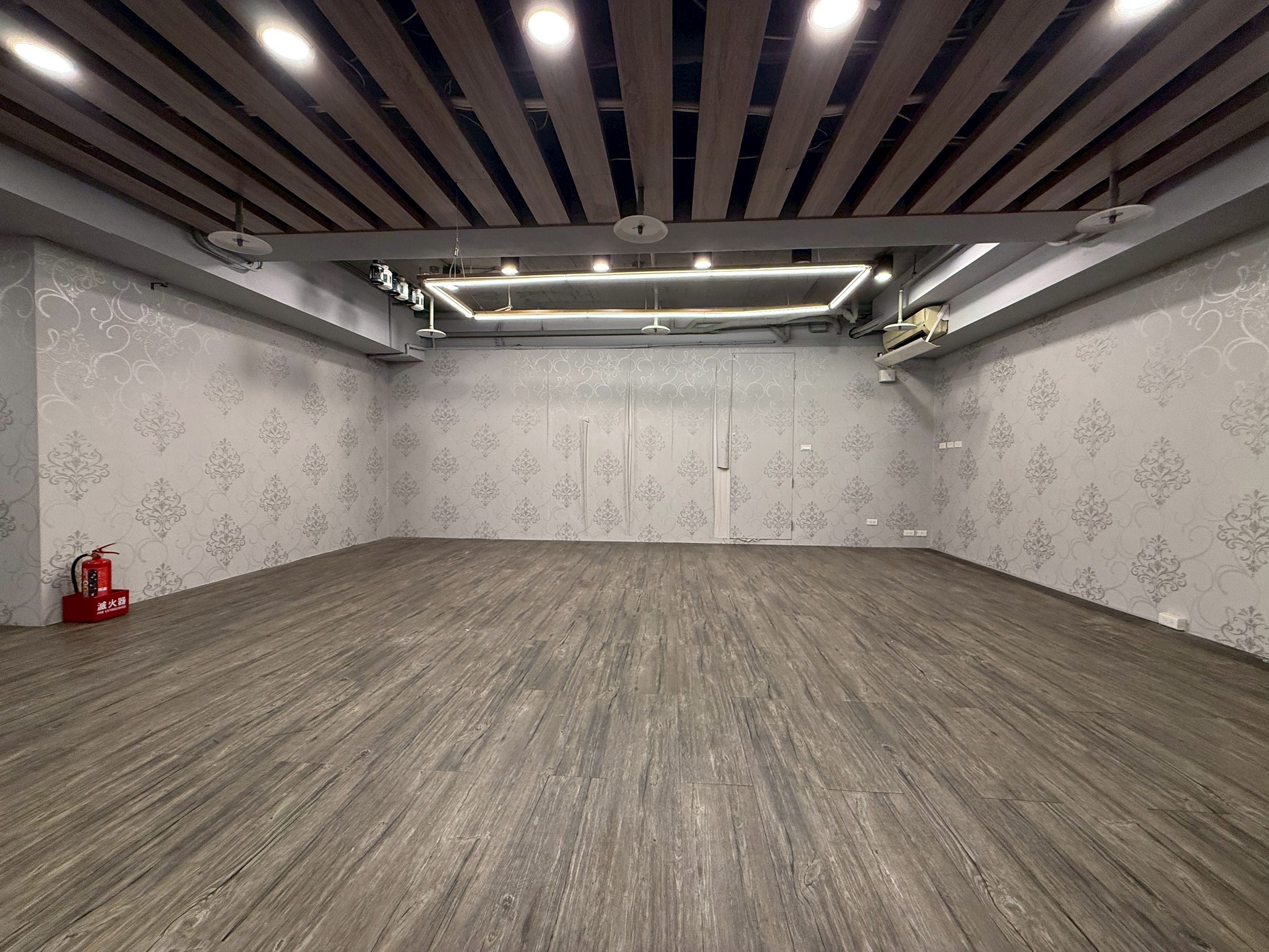 🌟優質商務空間🌟 三重交通方便 三和路寬敞辦公大樓