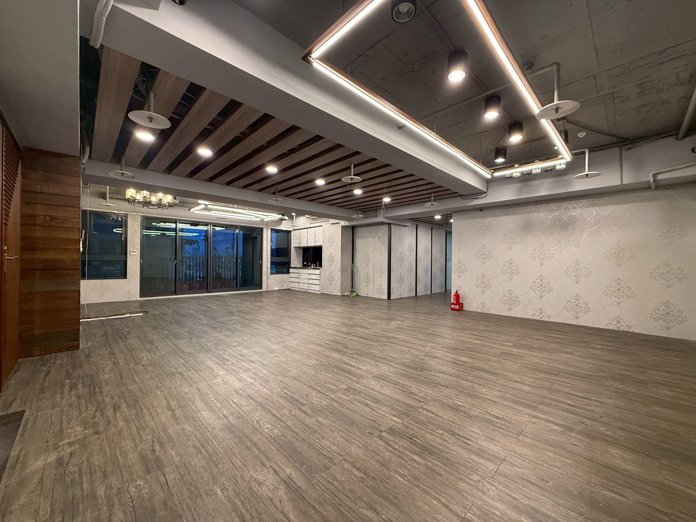 🌟優質商務空間🌟 三重交通方便 三和路寬敞辦公大樓