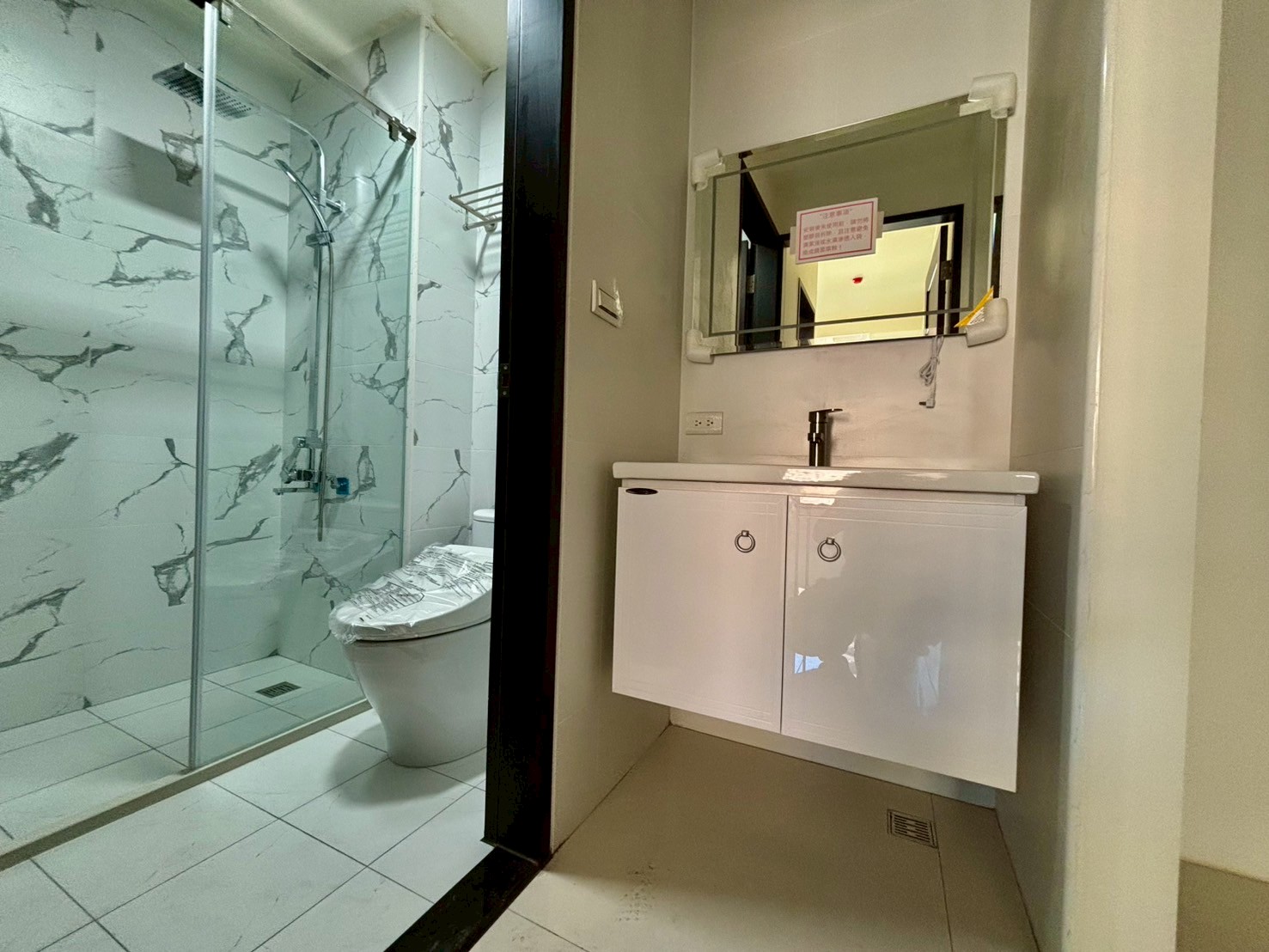 徐匯捷運 吉晟賦 全新落成 格局漂亮 正常兩房 雙衛浴