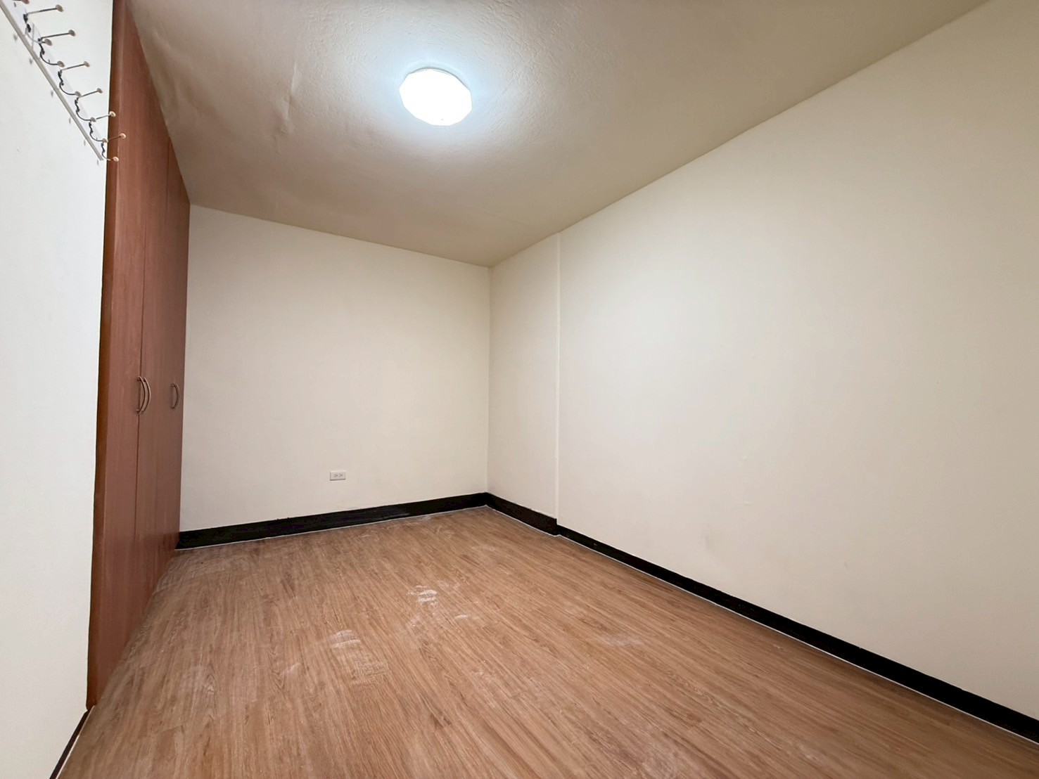 三重知名小籠包 鼎佳大空間美寓