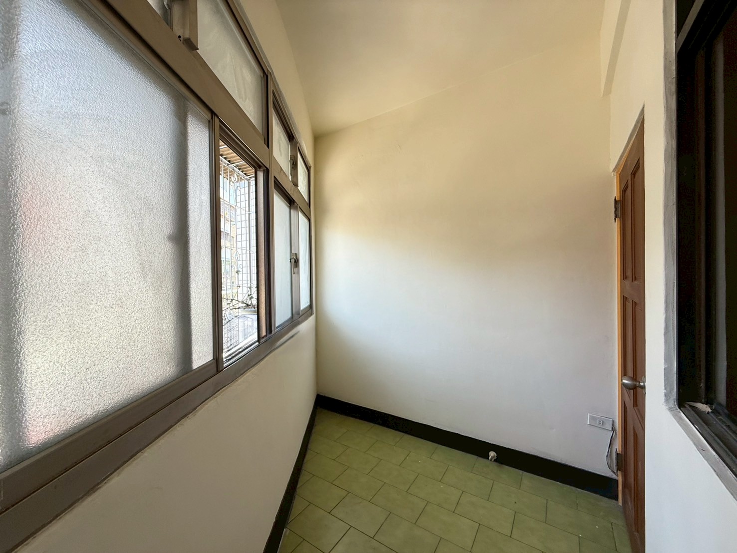 三重知名小籠包 鼎佳大空間美寓