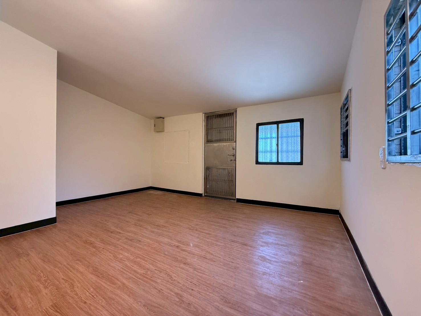 三重知名小籠包 鼎佳大空間美寓