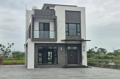 永慶許書豪★冬山國五旁全新五套房電梯農舍