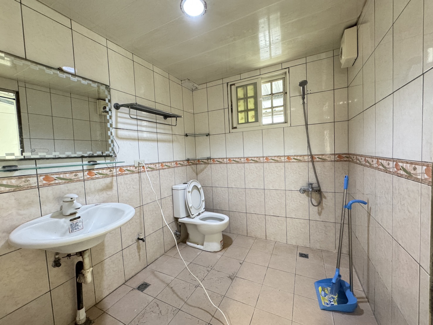 永慶許書豪★羅運旁738萬屋況佳美透天