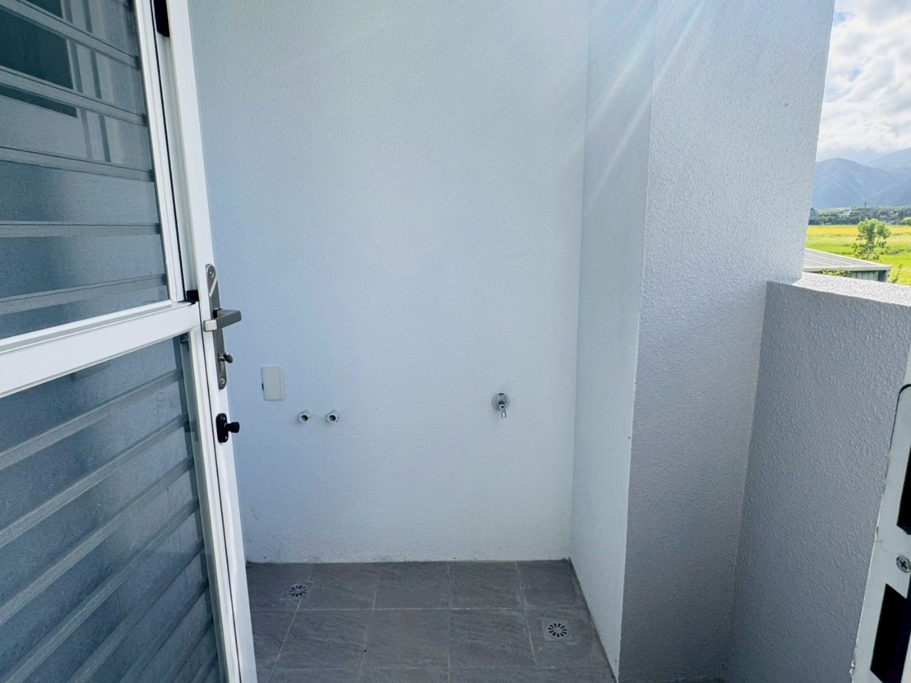 永慶許書豪★員山全新電梯農舍