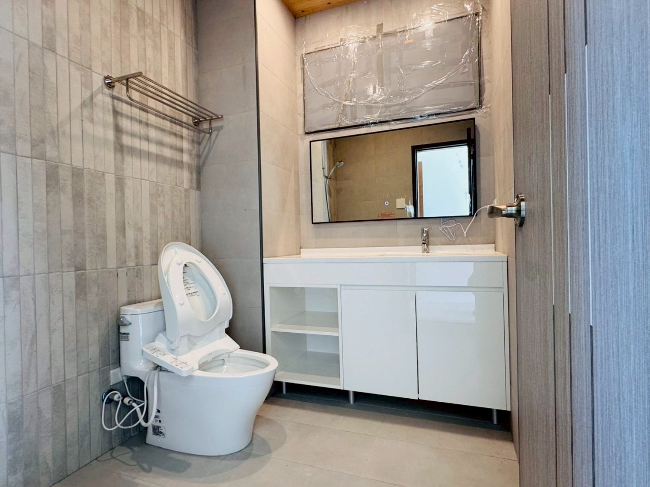 永慶許書豪★員山全新電梯農舍