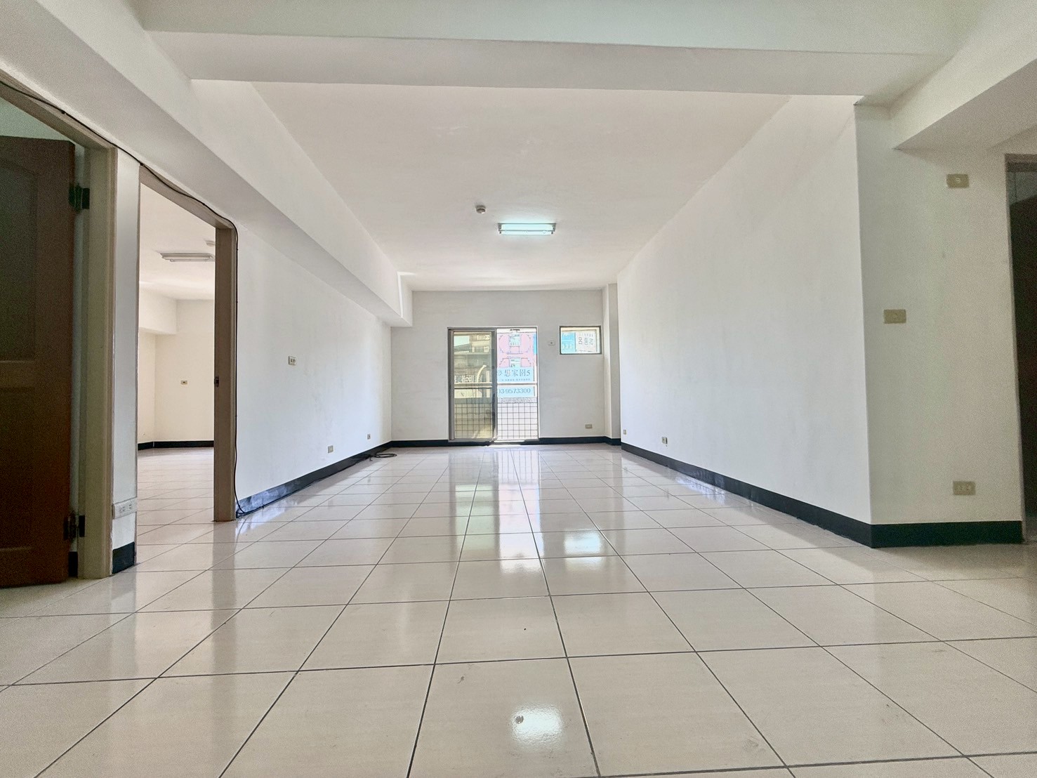 永慶許書豪★羅東鎮三房兩衛大坪數電梯華廈