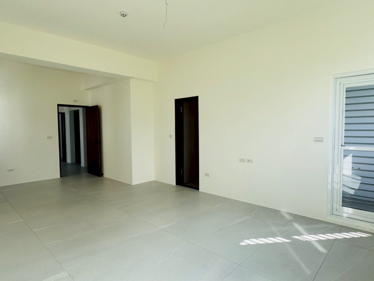 永慶許書豪★員山全新電梯農舍