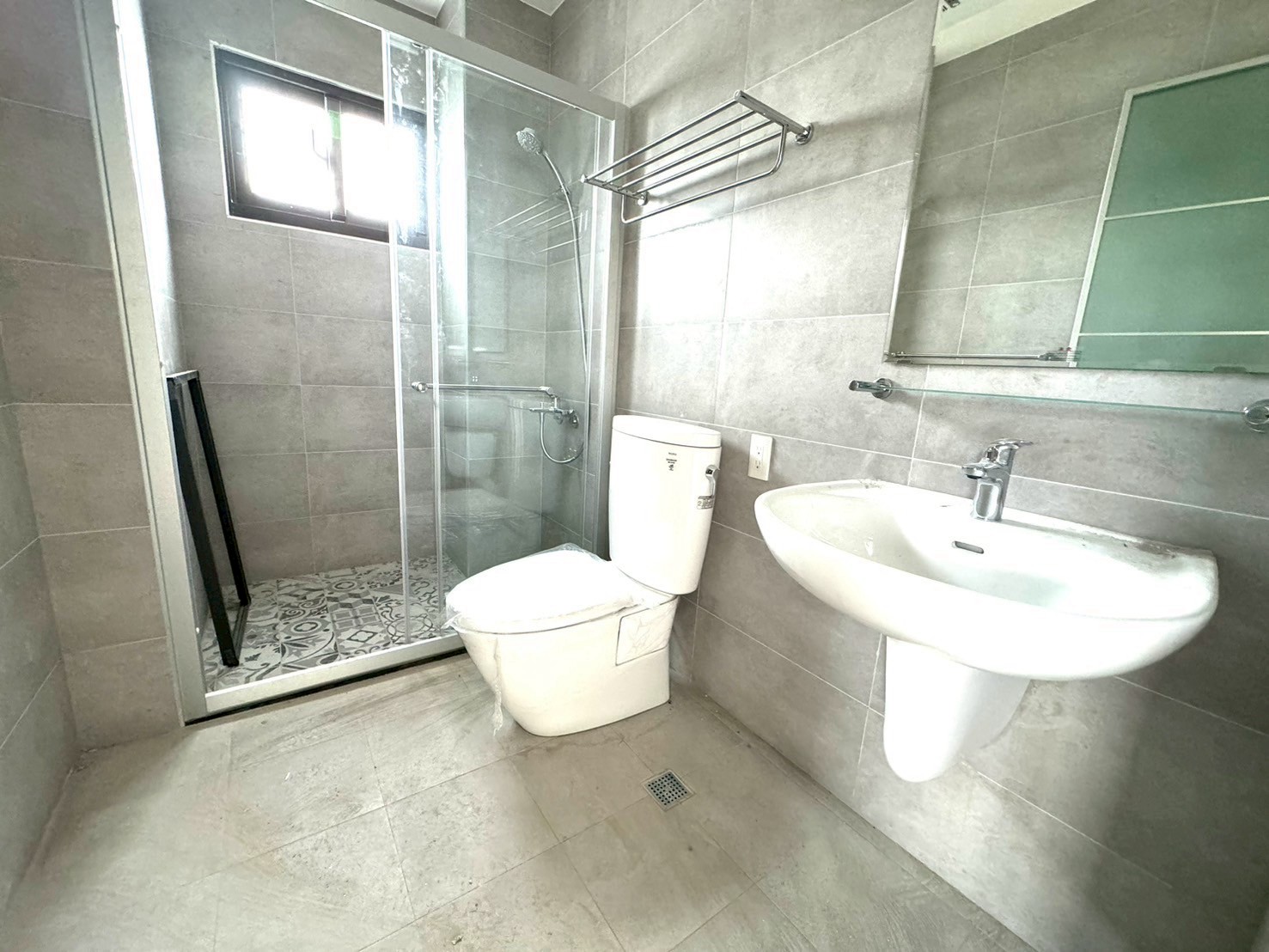 永慶許書豪★近順安市集全新兩房華廈