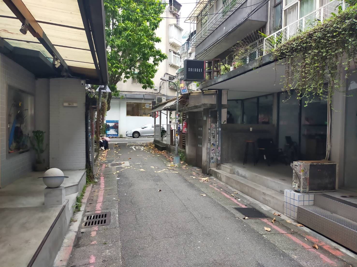 (201) 統領商圈三角窗 收租三個店面