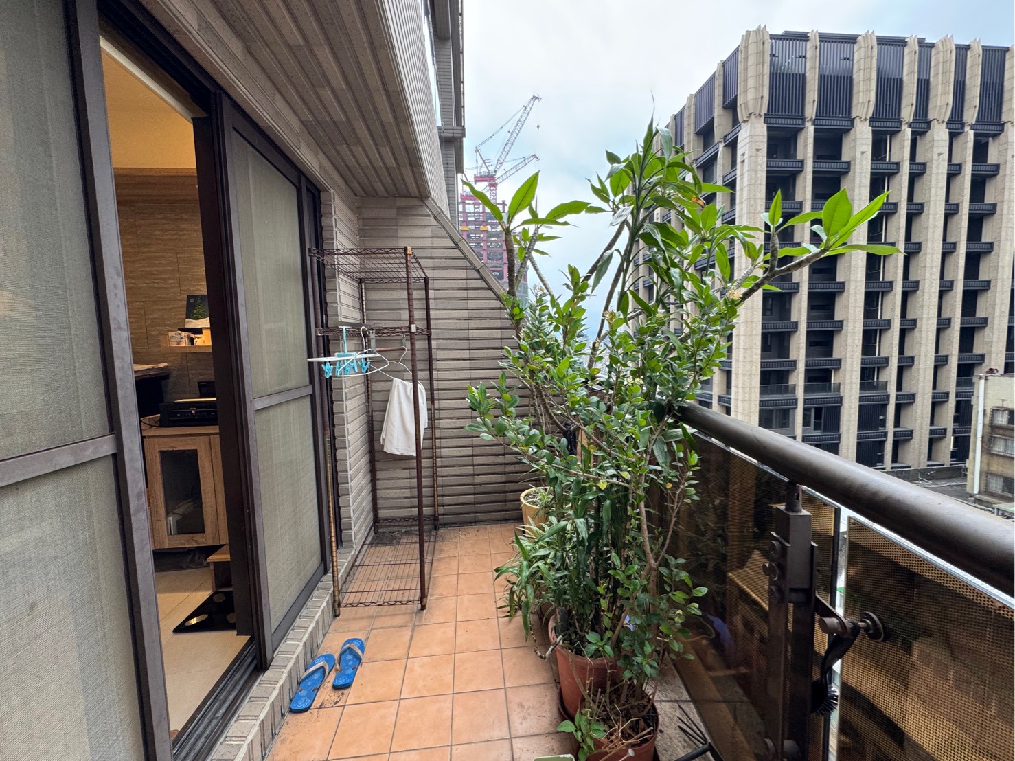 (050)雙子星🍎常殷君天廈 氣派景觀四房車
