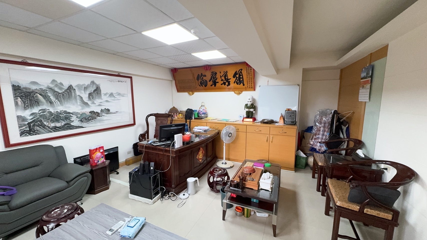 ( 1 ) 中山國小捷運邊間美廈
