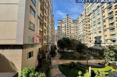 百川建設發現紐約家樂福旁低總價 四房雙車位