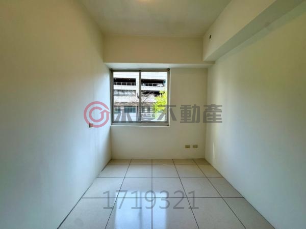 百川建設發現紐約家樂福旁低總價 四房雙車位