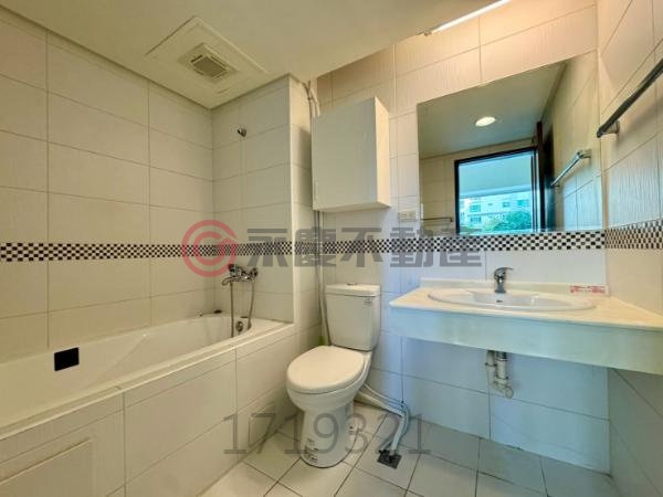 百川建設發現紐約家樂福旁低總價 四房雙車位