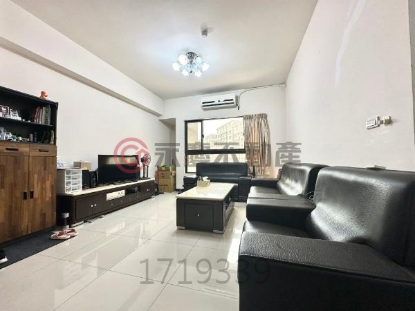 近G02捷運站逸極天地四房車位